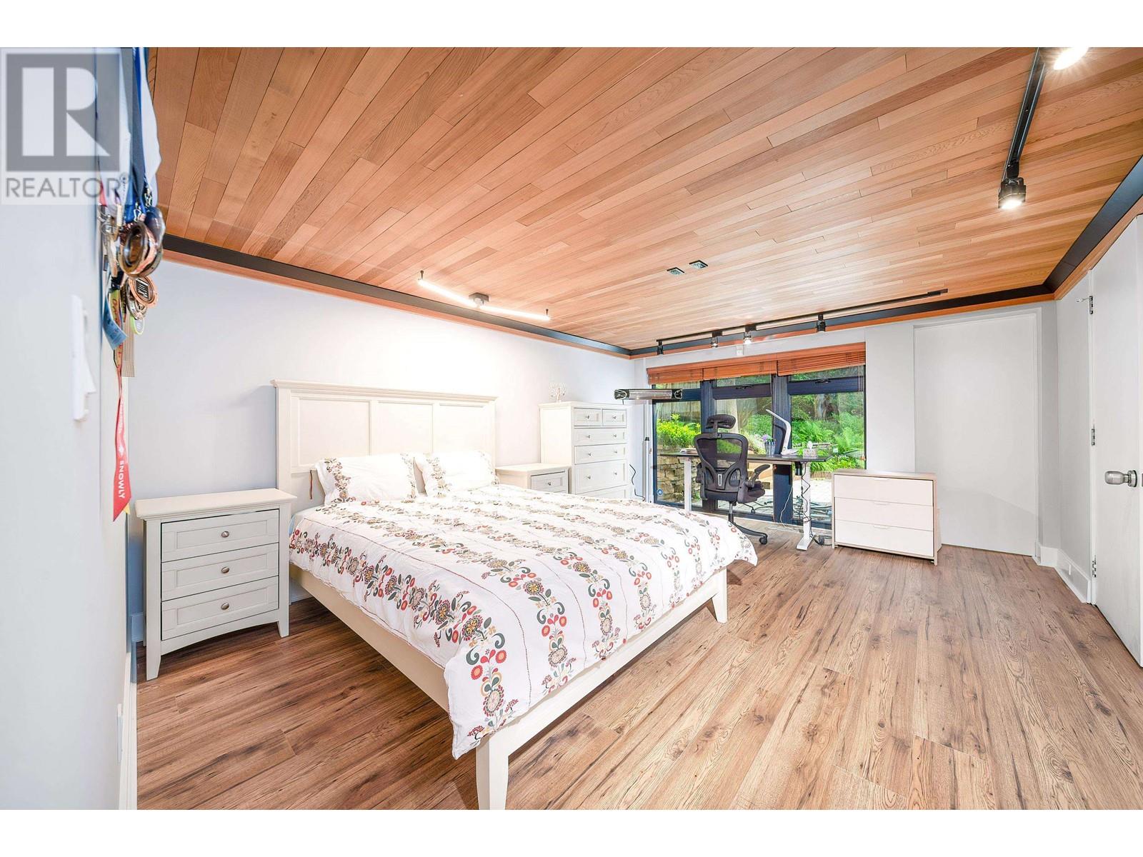 4096 Sunset Boulevard, North Vancouver, British Columbia  V7R 3Y8 - Photo 20 - R3013245