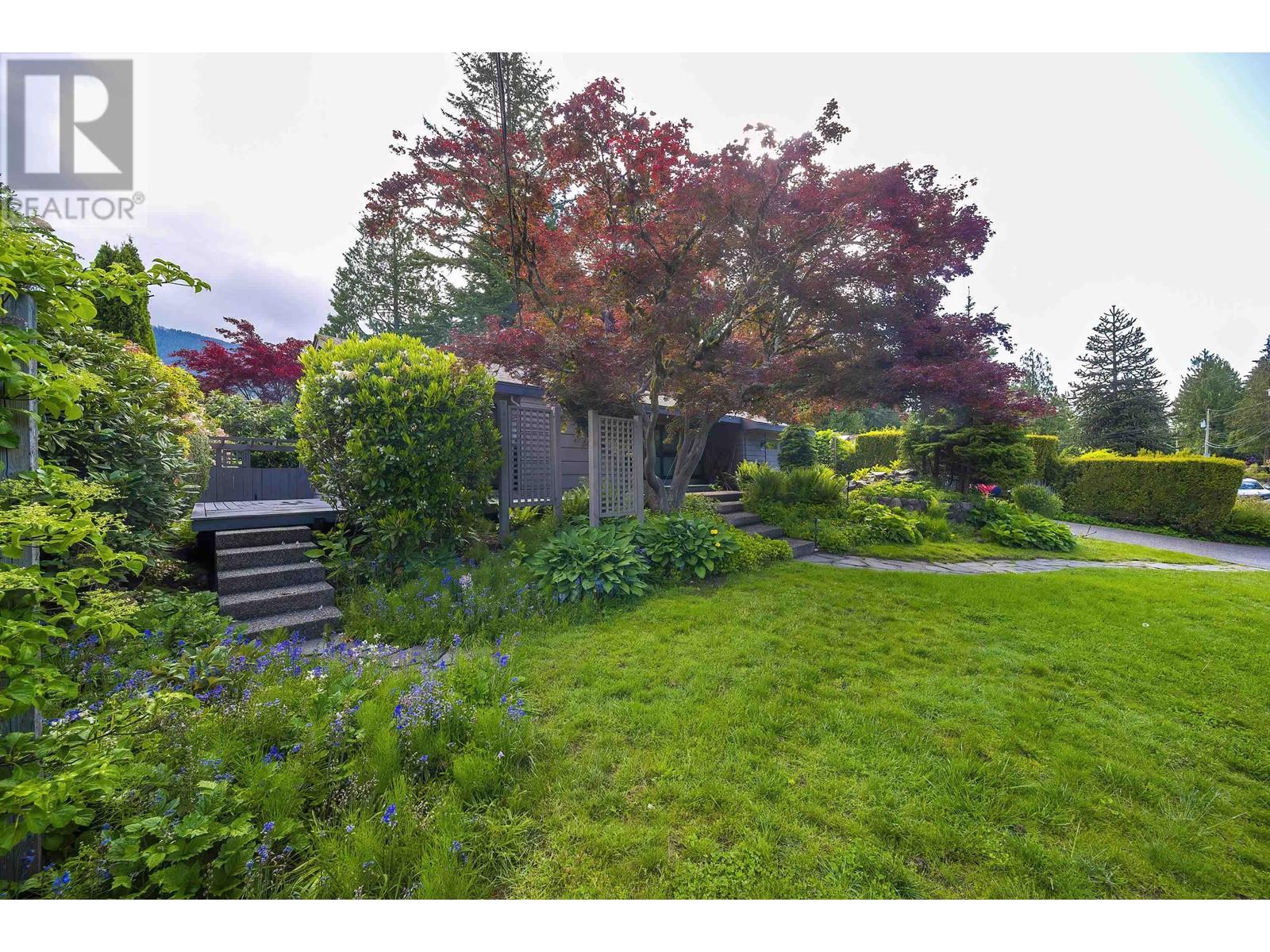 4096 Sunset Boulevard, North Vancouver, British Columbia  V7R 3Y8 - Photo 35 - R3013245