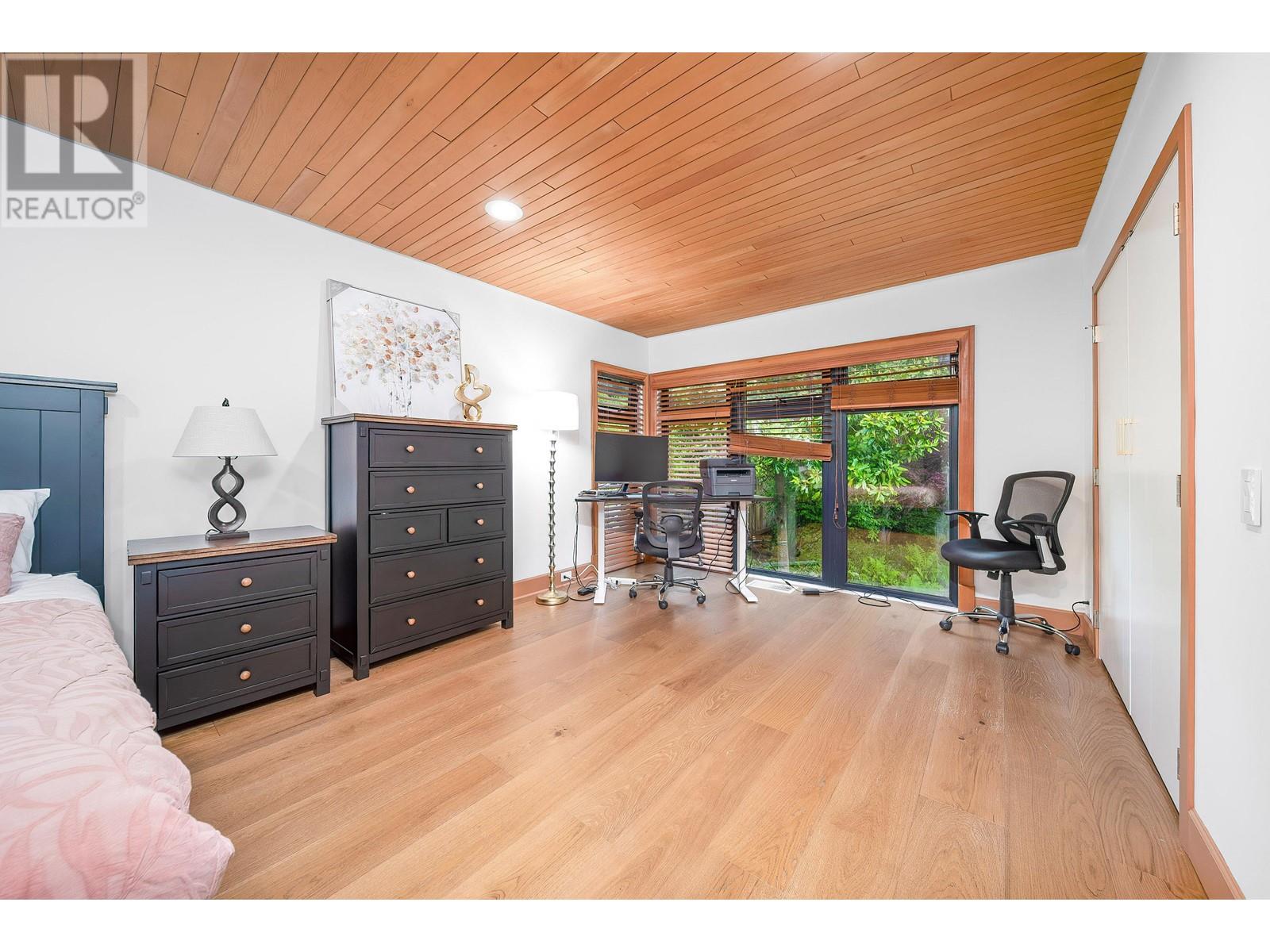 4096 Sunset Boulevard, North Vancouver, British Columbia  V7R 3Y8 - Photo 15 - R3013245