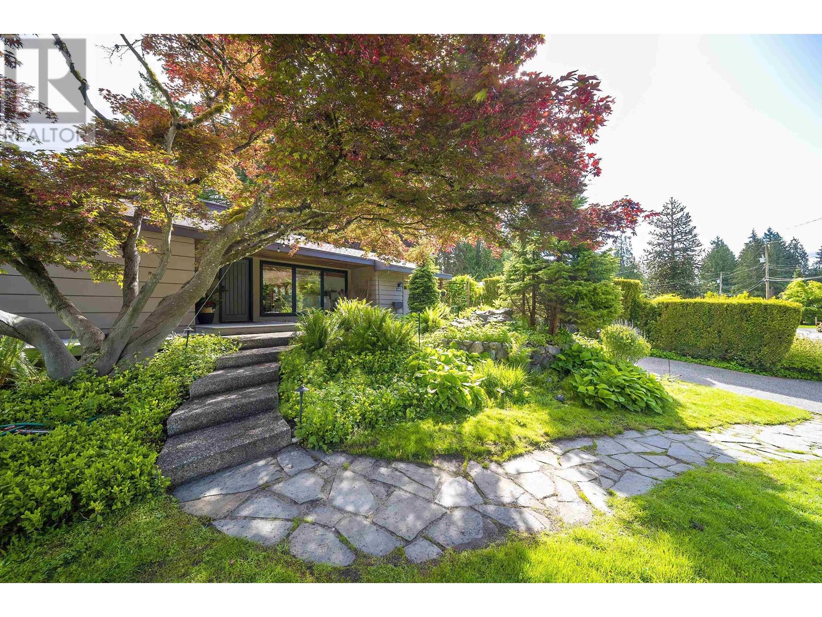 4096 Sunset Boulevard, North Vancouver, British Columbia  V7R 3Y8 - Photo 26 - R3013245