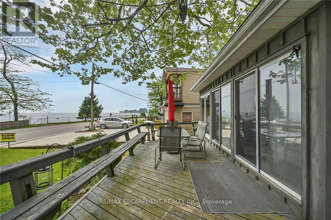 271 Blue Water Parkway, Haldimand, Ontario  N0A 1P0 - Photo 2 - X12096473
