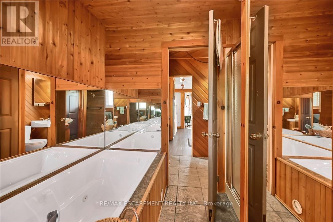 271 Blue Water Parkway, Haldimand, Ontario  N0A 1P0 - Photo 24 - X12096473
