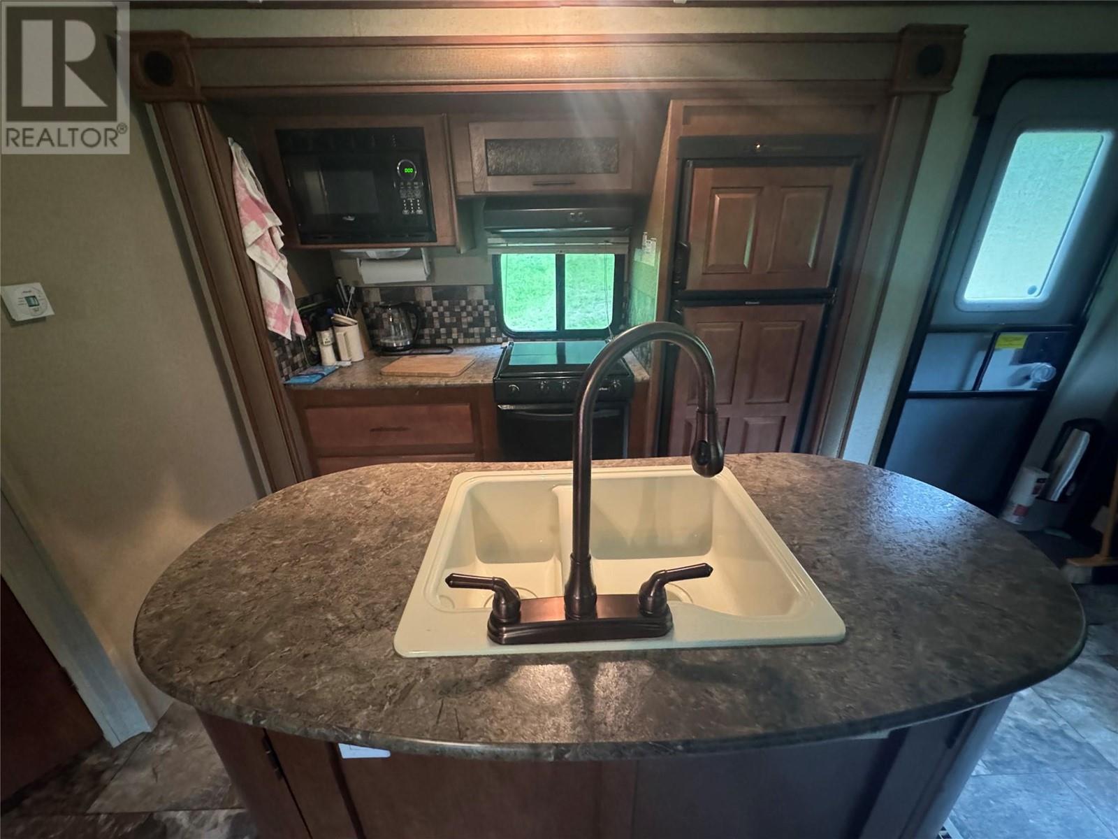 3151 Enderby Mabel Lake Road, Enderby, British Columbia  V0E 1V5 - Photo 26 - 10351522