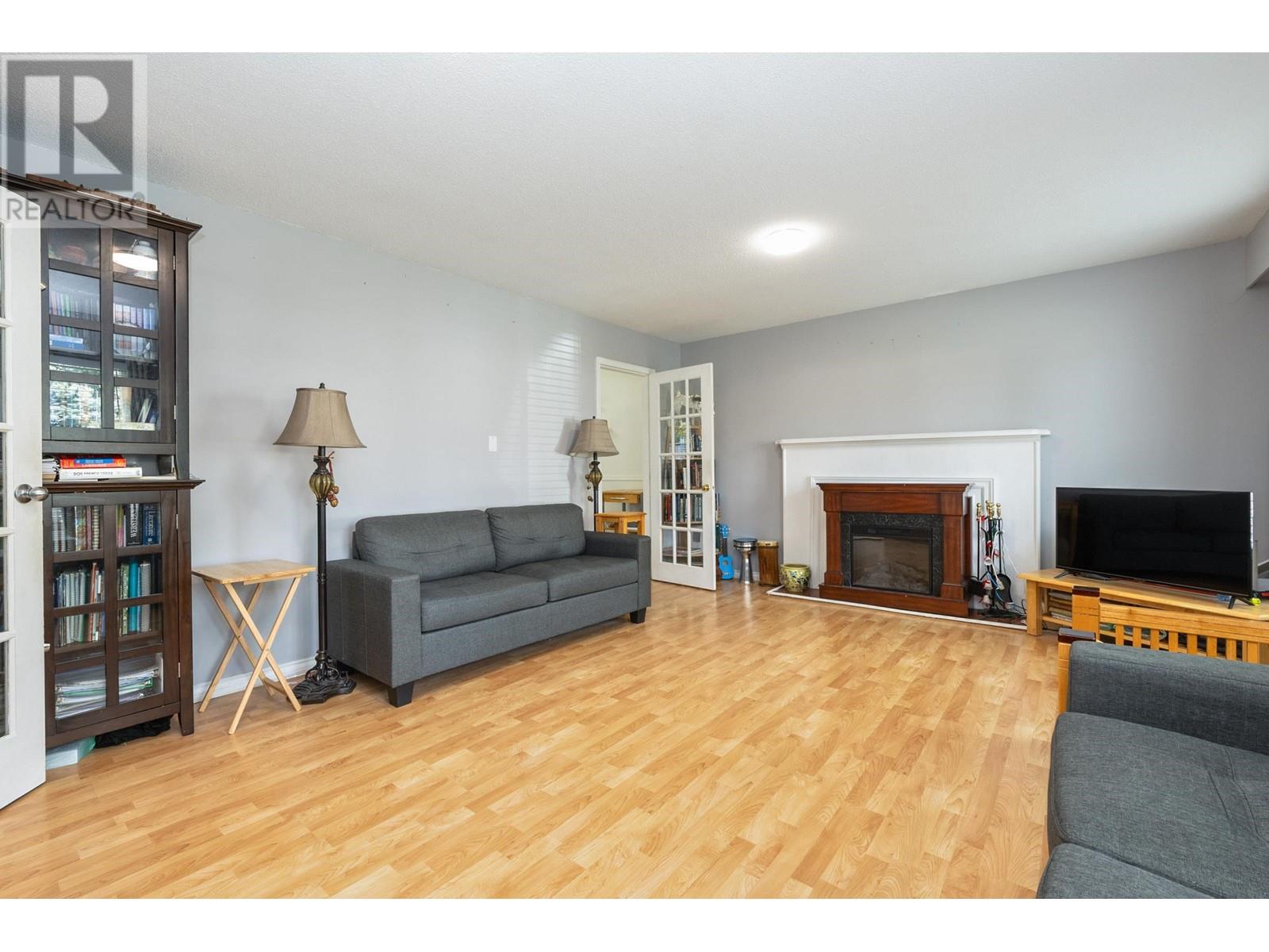 22914 Storey Avenue, Maple Ridge, British Columbia  V2X 3W1 - Photo 4 - R2982462