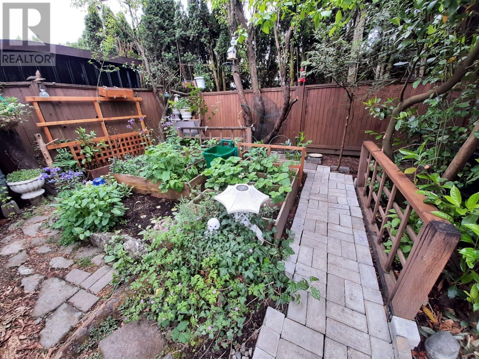 22914 Storey Avenue, Maple Ridge, British Columbia  V2X 3W1 - Photo 32 - R2982462