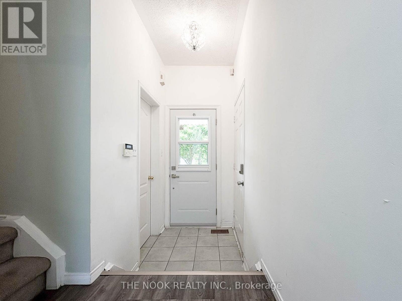 55 Telegraph Drive, Whitby, Ontario  L1P 1S3 - Photo 4 - E12208420