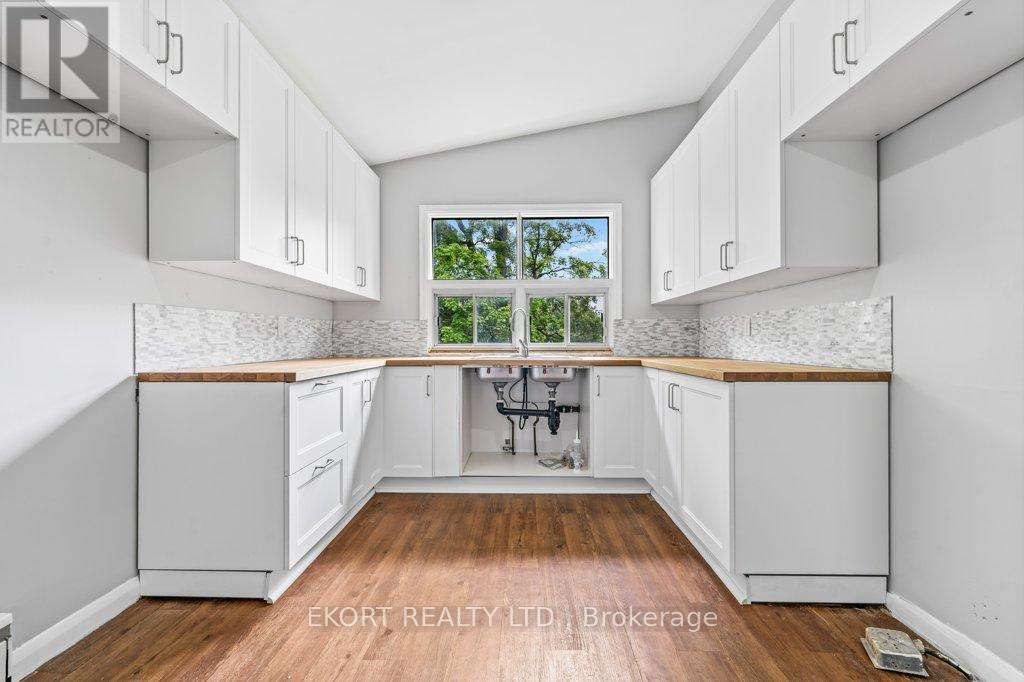 721 King Street W, Kingston, Ontario  K7M 2G3 - Photo 11 - X12208413