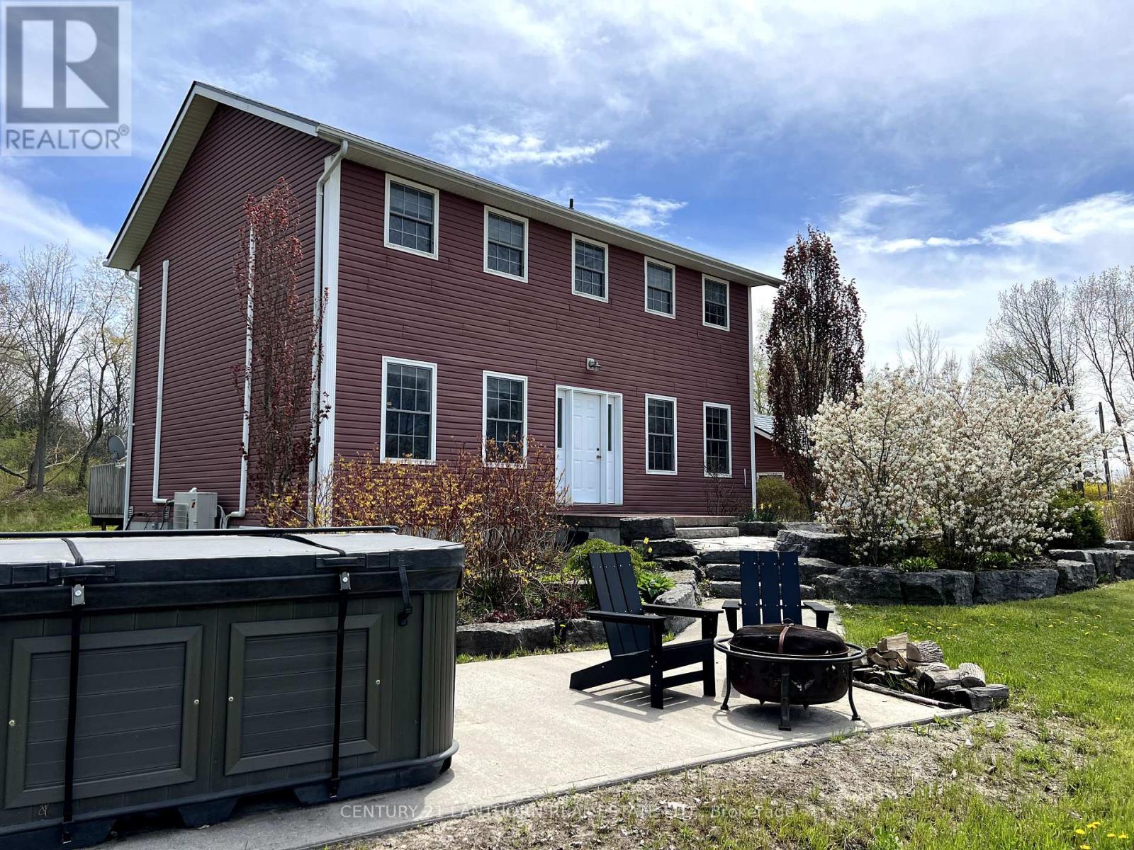 422 Partridge Hollow Road, Prince Edward County, Ontario  K0K 1T0 - Photo 2 - X12208447