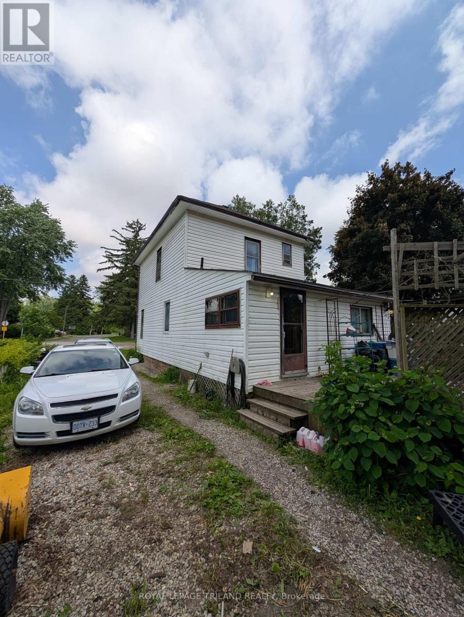 9671 John Street, Southwold, Ontario  N0L 2E0 - Photo 5 - X12208407