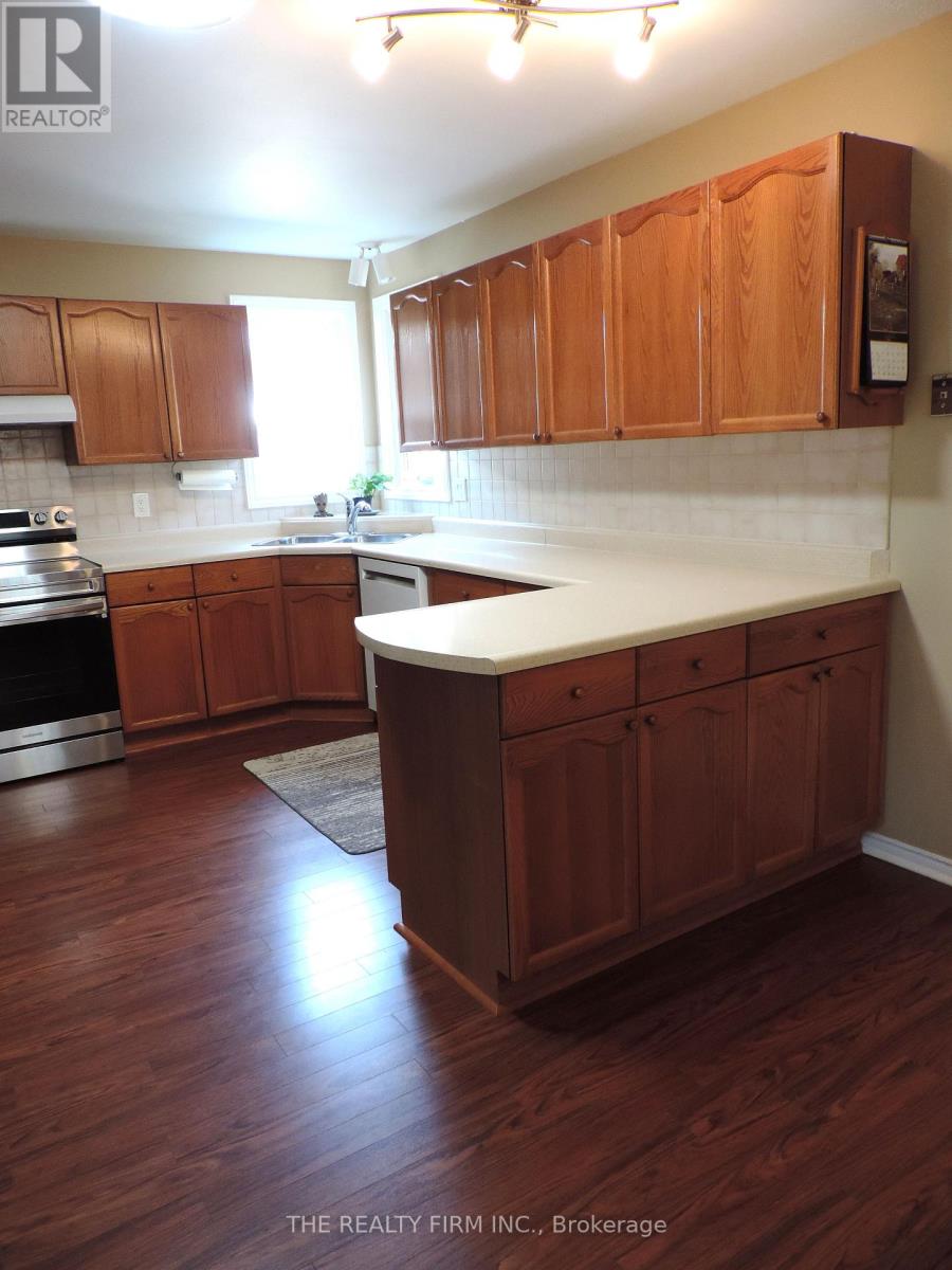 343 Crawford Street, London South, Ontario  N6C 5S3 - Photo 12 - X12208415