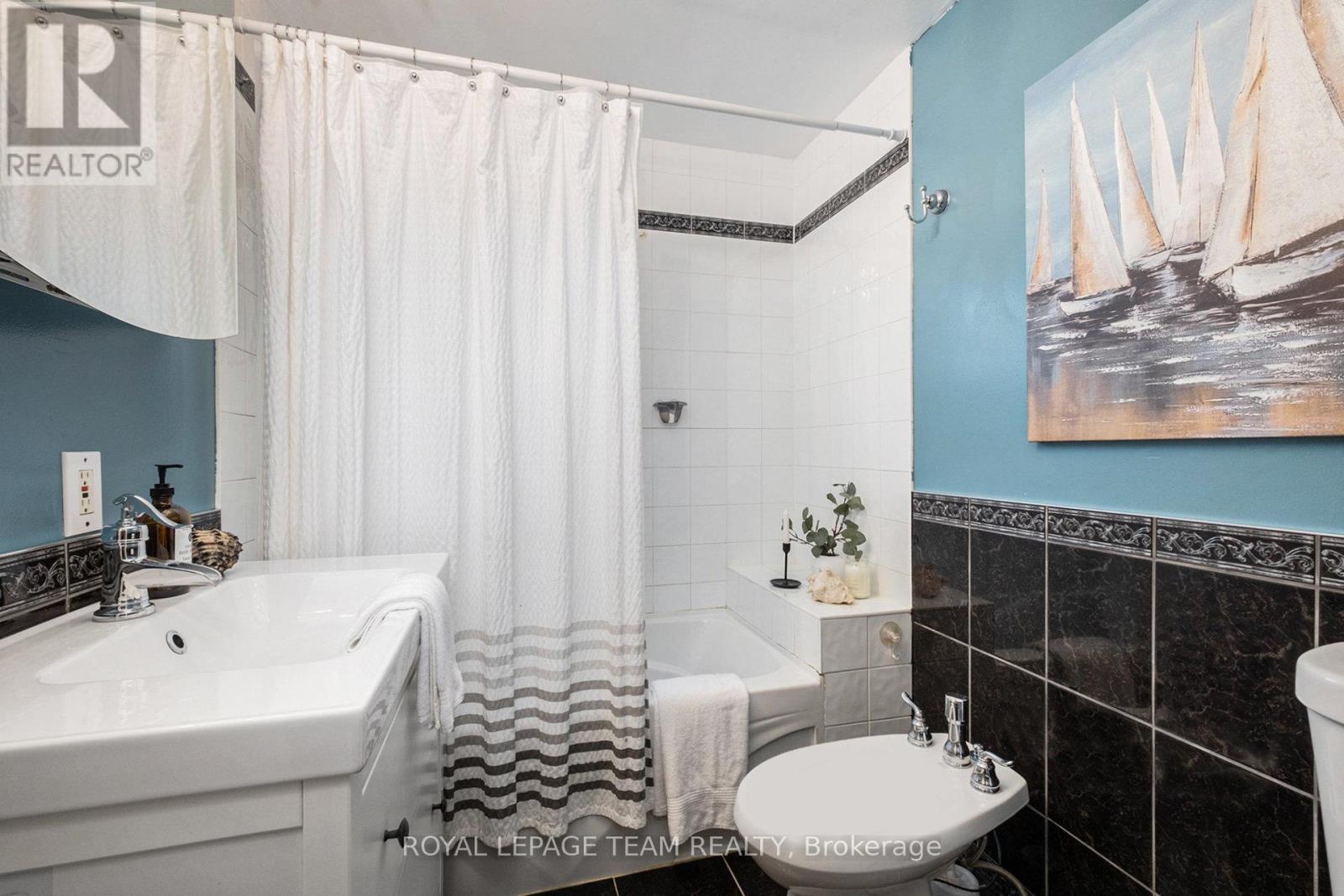 211 Drummond Street W, Merrickville-Wolford, Ontario  K0G 1N0 - Photo 21 - X12188567