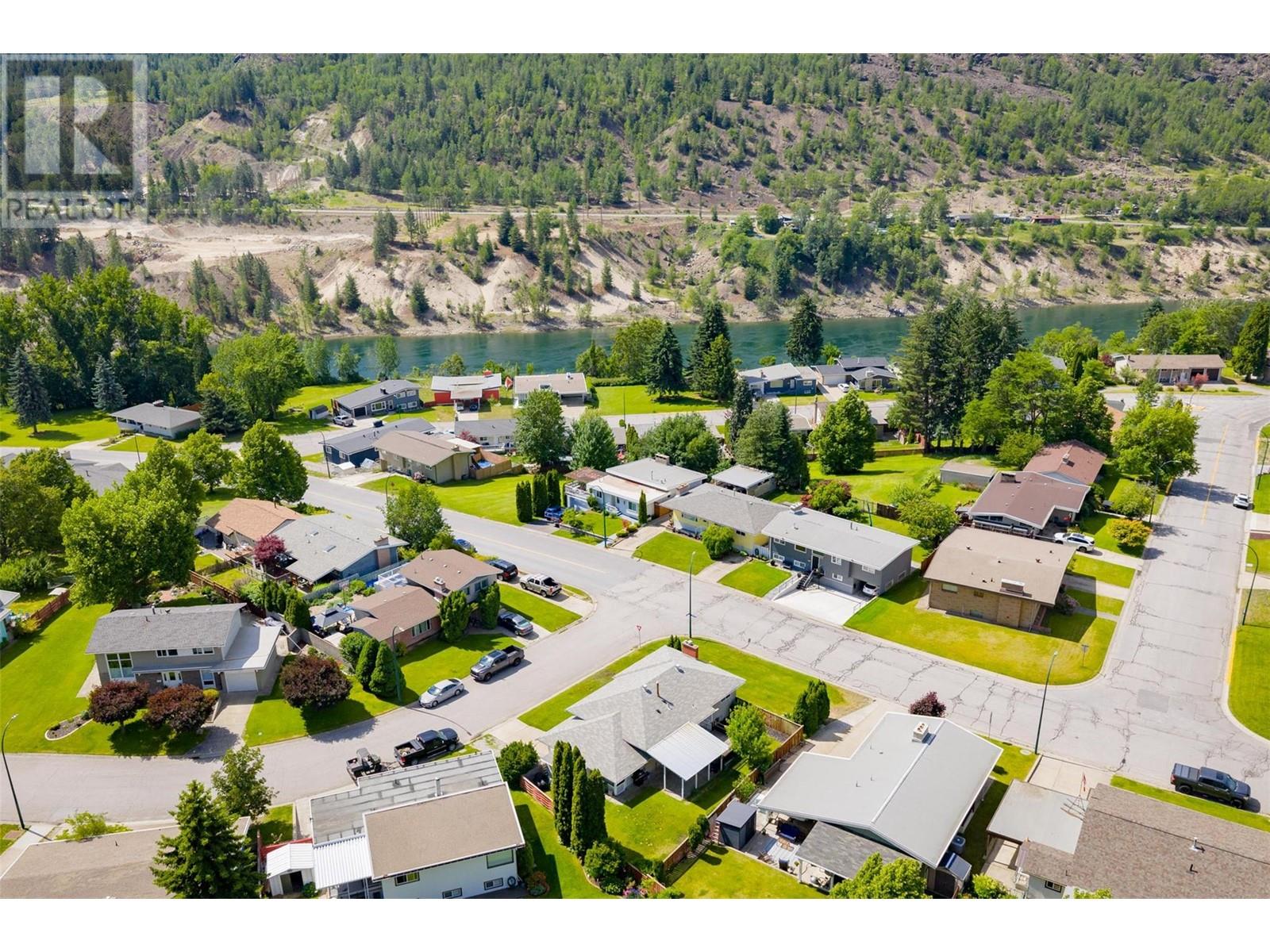 3725 Dogwood Drive, Trail, British Columbia  V1R 2V4 - Photo 57 - 10351372