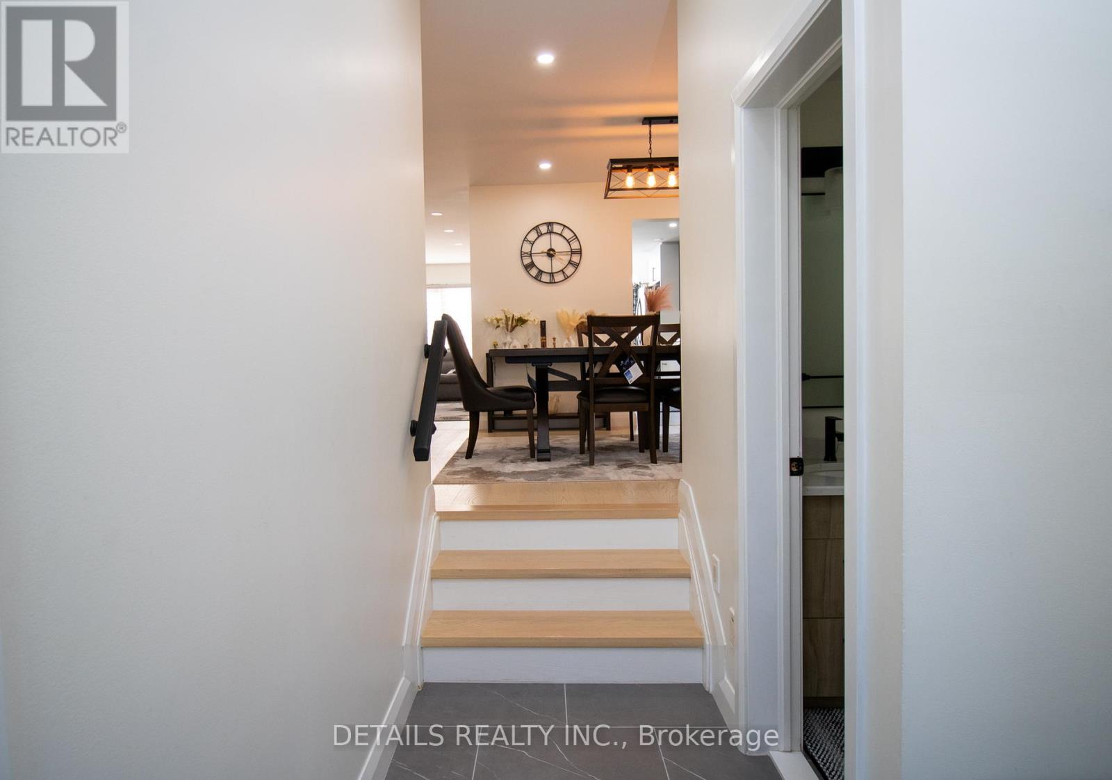 732 Carmella Crescent, Ottawa, Ontario  K4A 4V8 - Photo 5 - X12208411