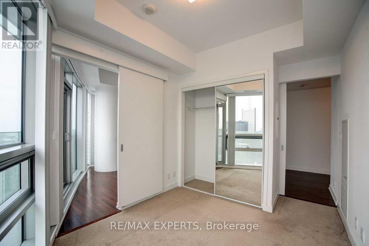 611 - 14 York Street, Toronto, Ontario  M5J 0B1 - Photo 3 - C12208349