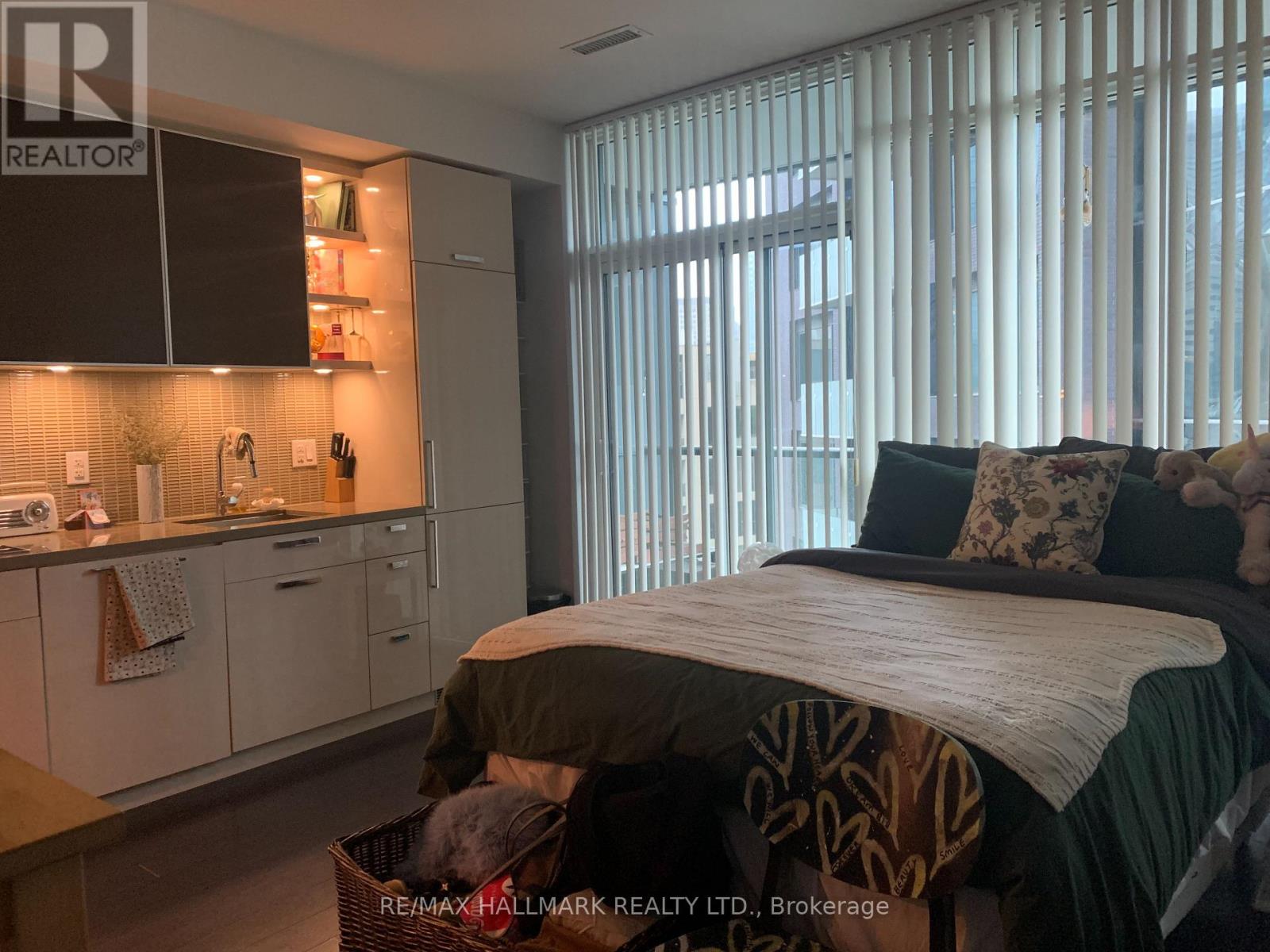 901 - 32 Davenport Road, Toronto, Ontario  M5R 0B5 - Photo 6 - C12208366