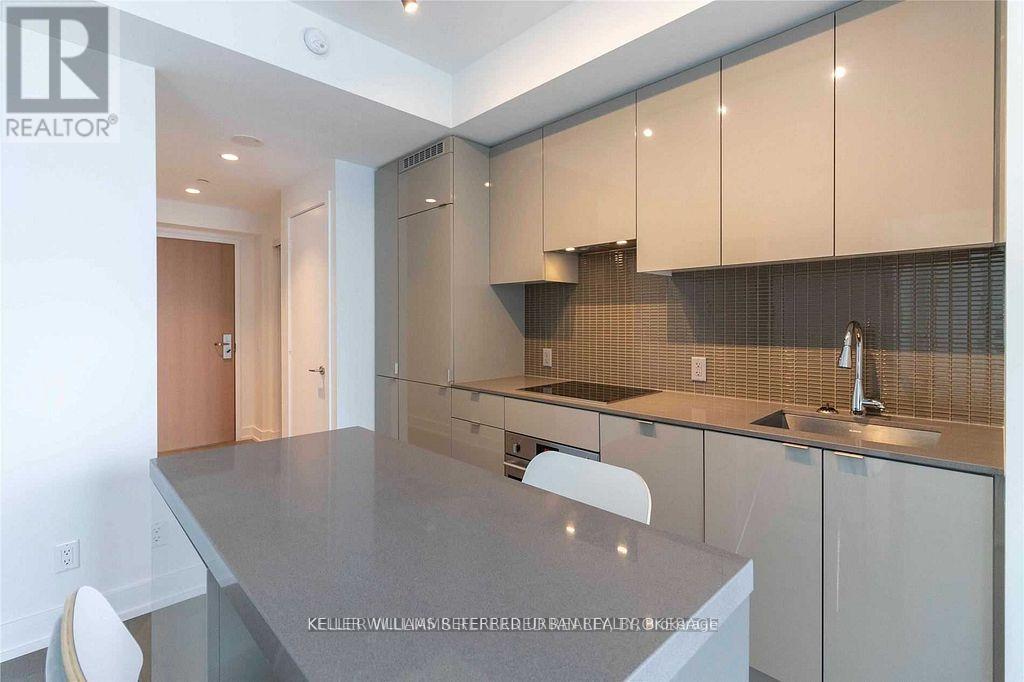 5013 - 7 Grenville Street, Toronto, Ontario  M4Y 0E9 - Photo 12 - C12208370