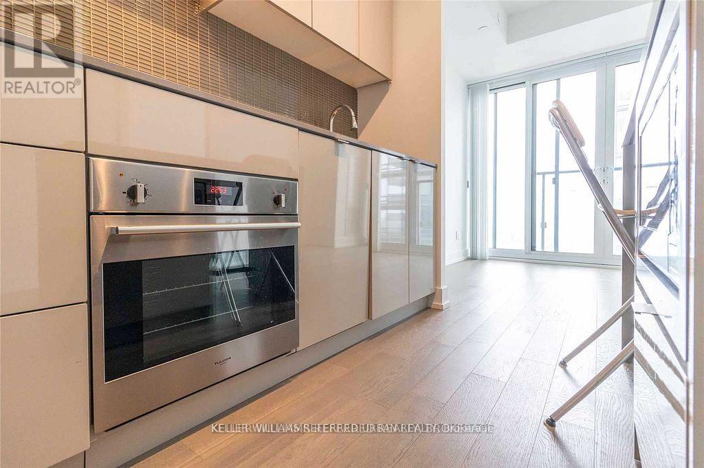 5013 - 7 Grenville Street, Toronto, Ontario  M4Y 0E9 - Photo 16 - C12208370