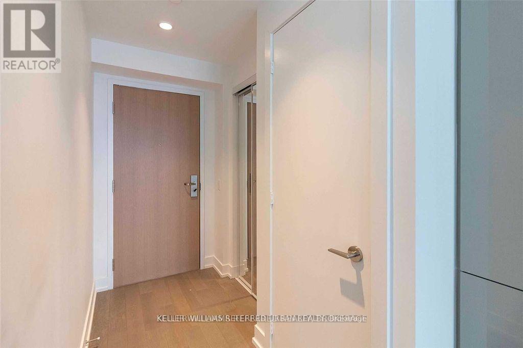 5013 - 7 Grenville Street, Toronto, Ontario  M4Y 0E9 - Photo 6 - C12208370