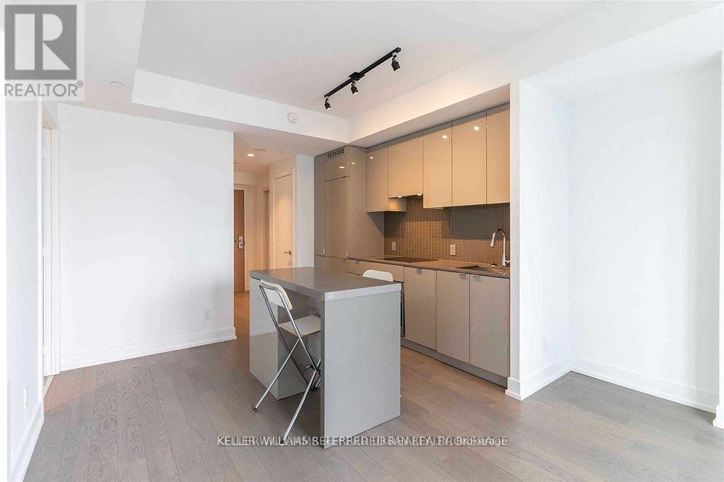 5013 - 7 Grenville Street, Toronto, Ontario  M4Y 0E9 - Photo 8 - C12208370