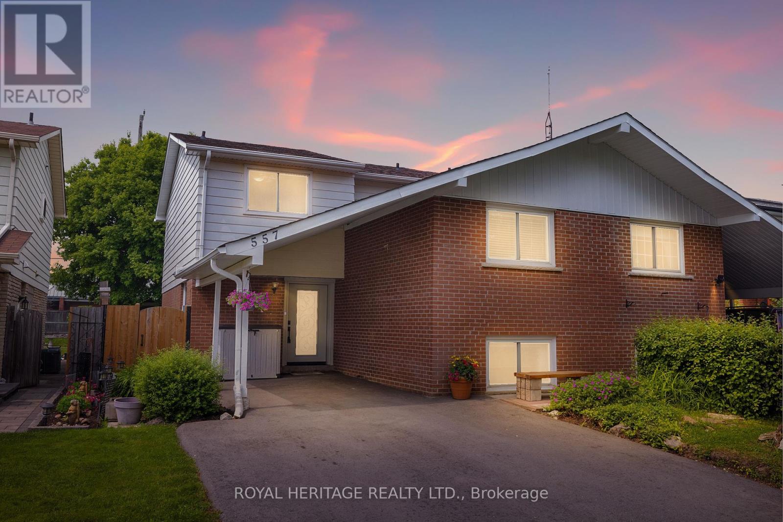 557 Berwick Crescent, Oshawa, Ontario L1J 3E6 - Photo 1 - E12204376