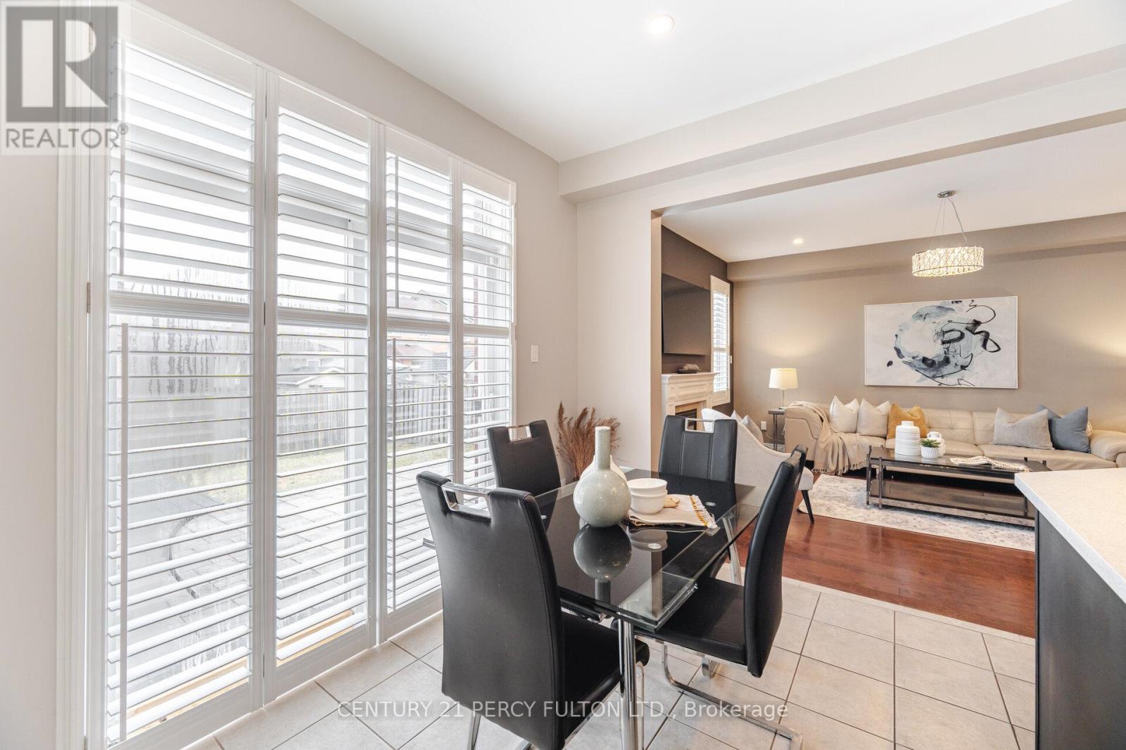 477 Rougewalk Drive, Pickering, Ontario  L1X 0A1 - Photo 11 - E12208441
