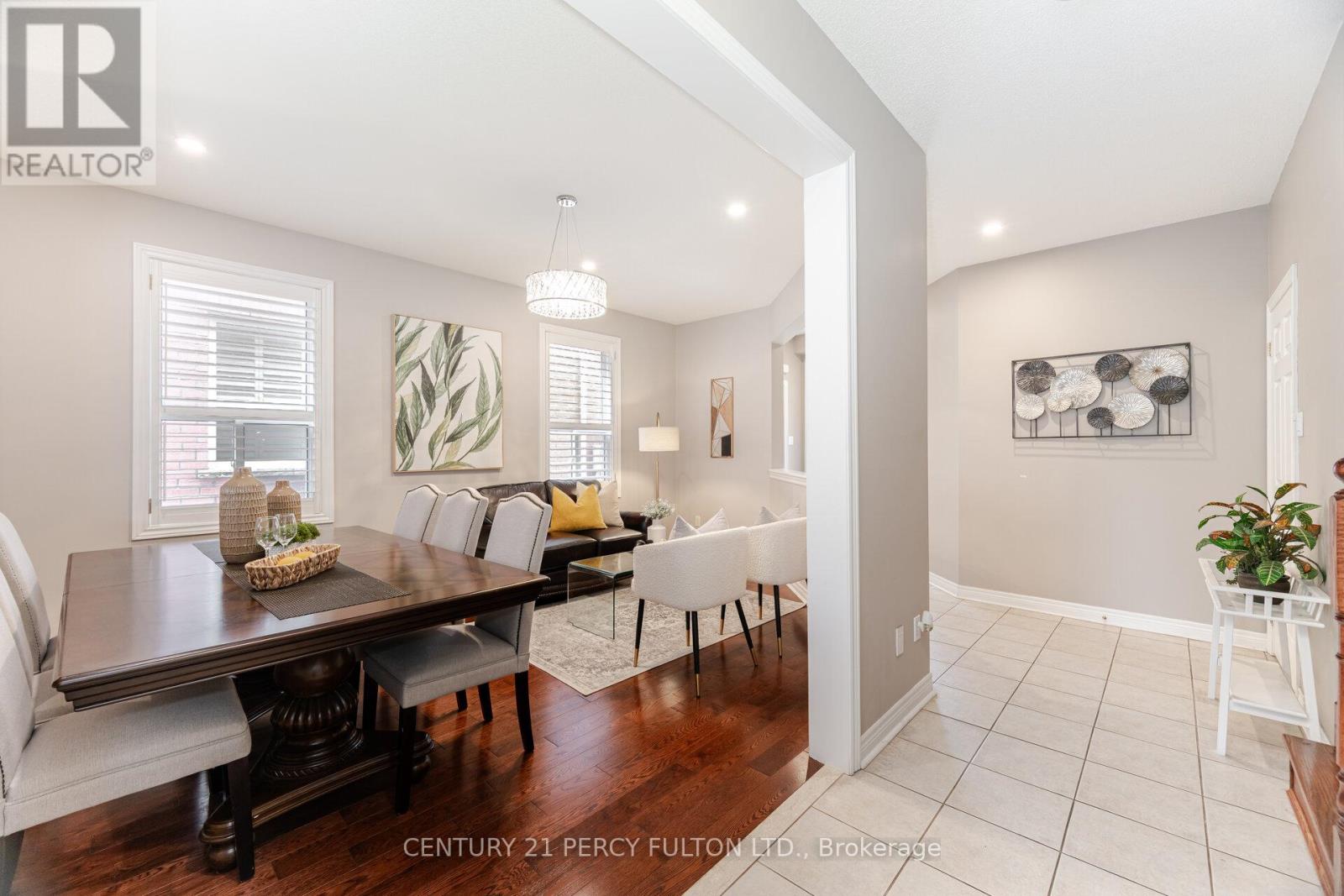 477 Rougewalk Drive, Pickering, Ontario  L1X 0A1 - Photo 4 - E12208441