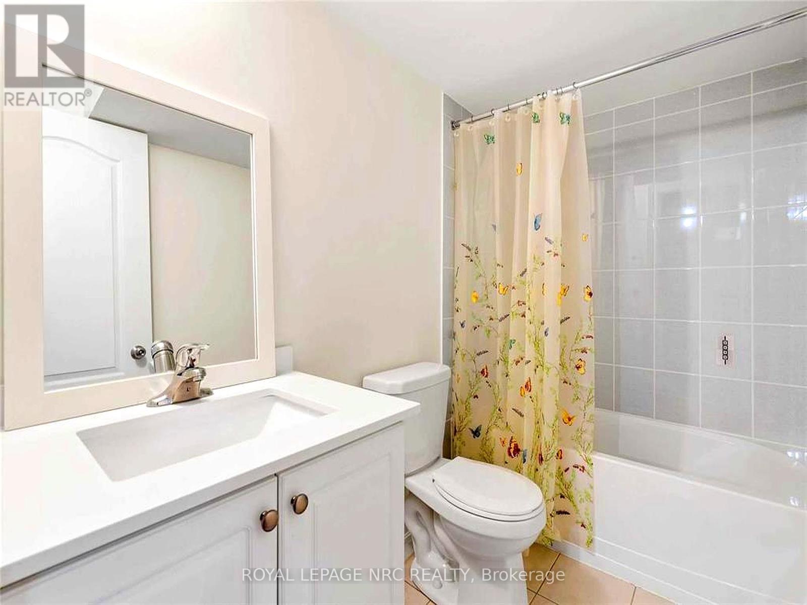 943 Line 9 Road, Niagara-On-The-Lake, Ontario  L0S 1J1 - Photo 19 - X12201144