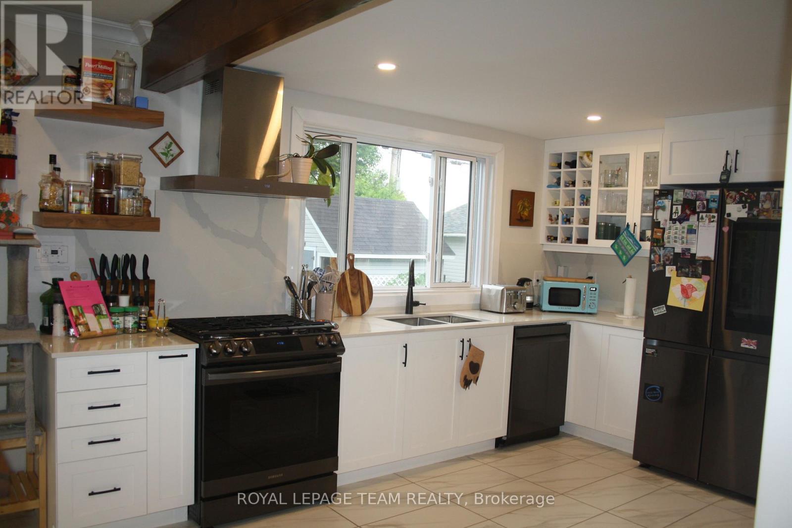 500 Aberdeen Street, Renfrew, Ontario  K7V 2G9 - Photo 21 - X12208400
