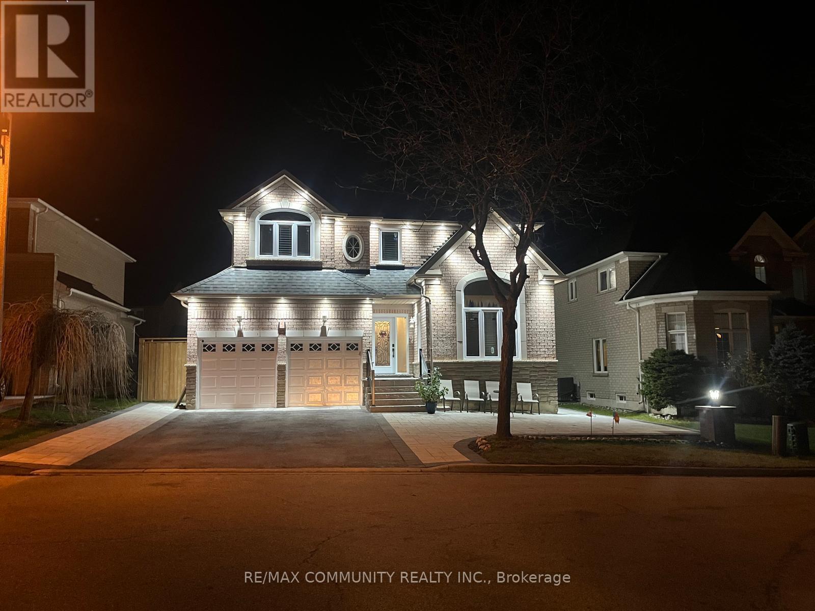 5 Sandcherry Avenue, Markham, Ontario  L3S 4B3 - Photo 1 - N12208336
