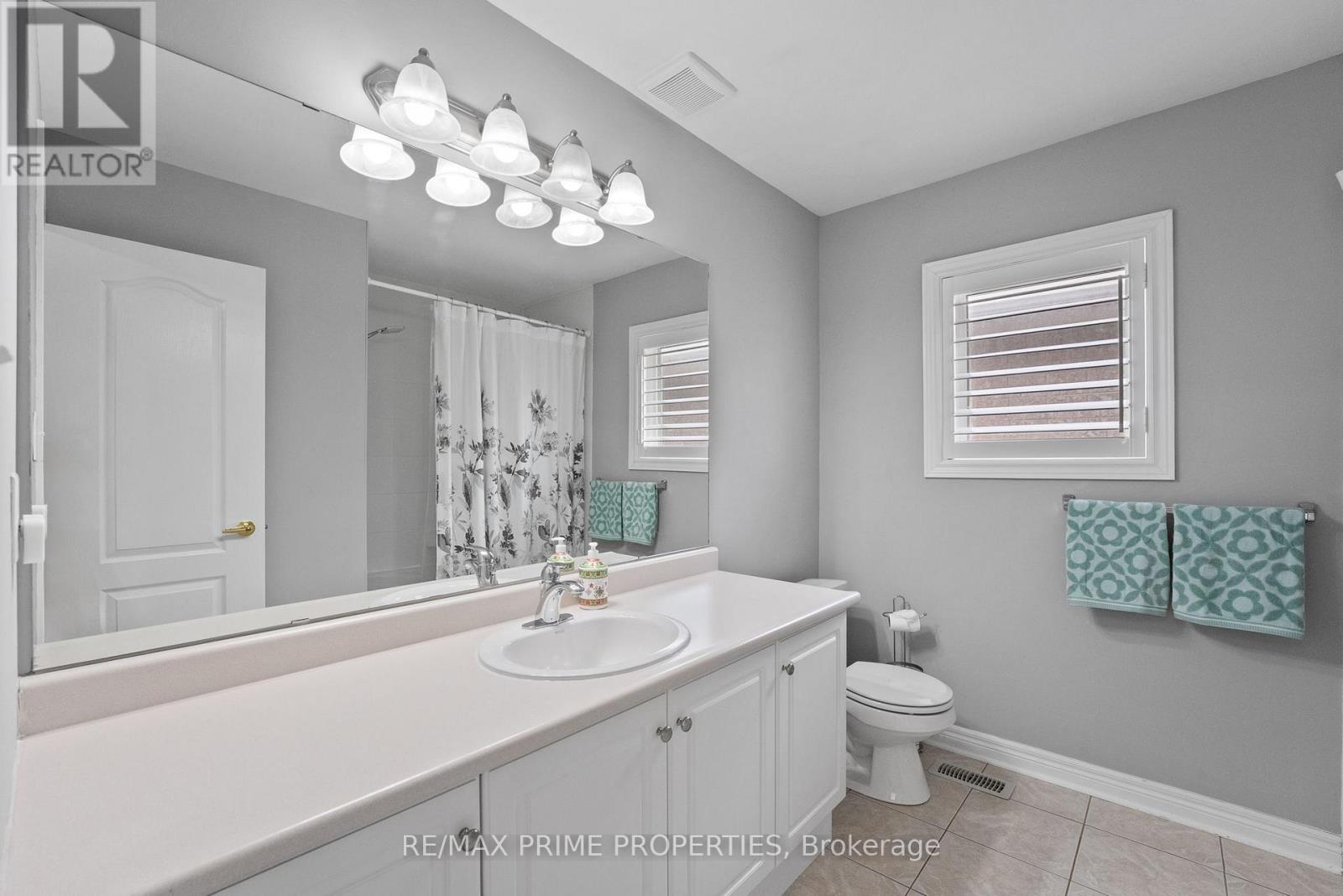 648 Society Crescent, Newmarket, Ontario  L3X 2V8 - Photo 23 - N12208380