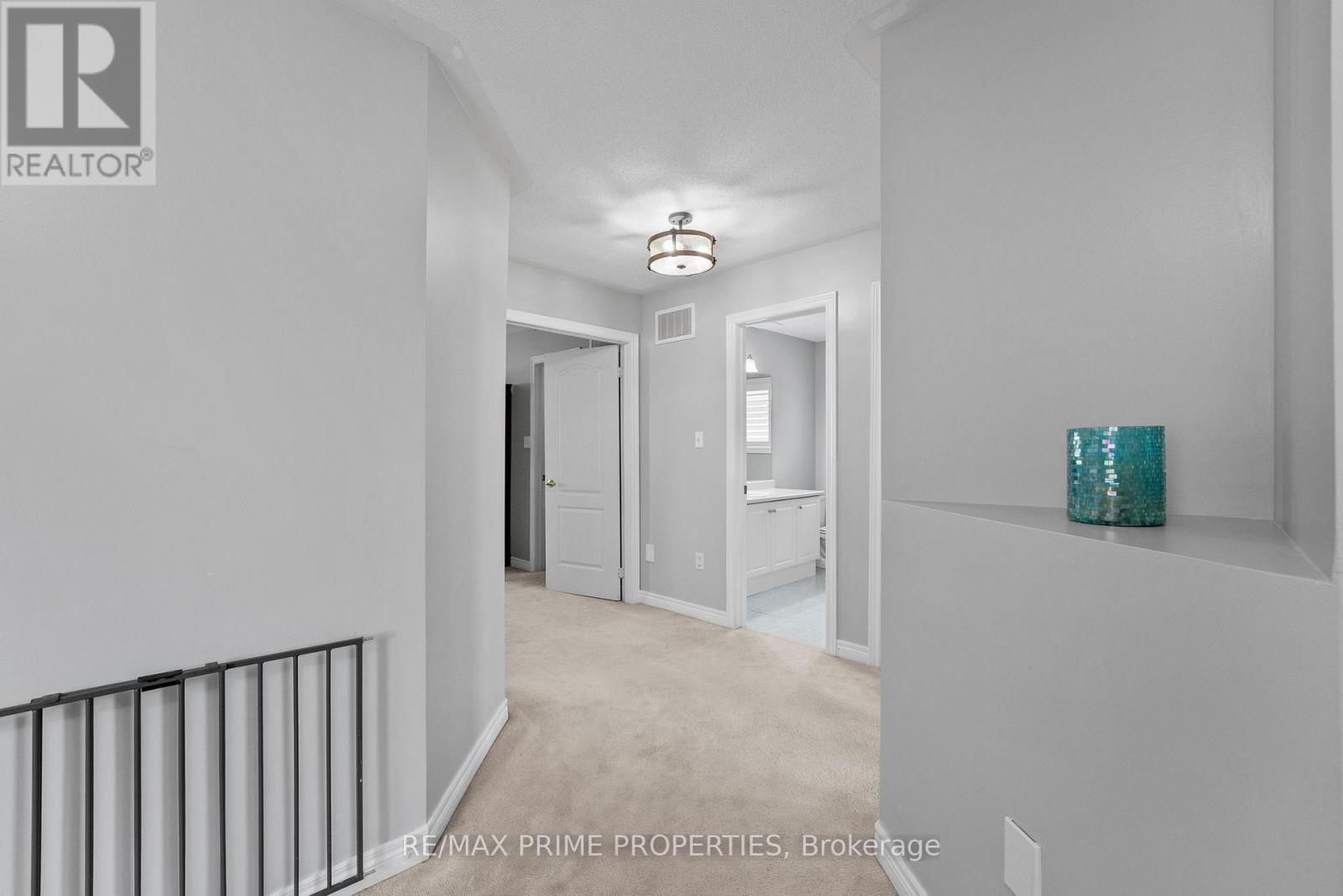 648 Society Crescent, Newmarket, Ontario  L3X 2V8 - Photo 30 - N12208380