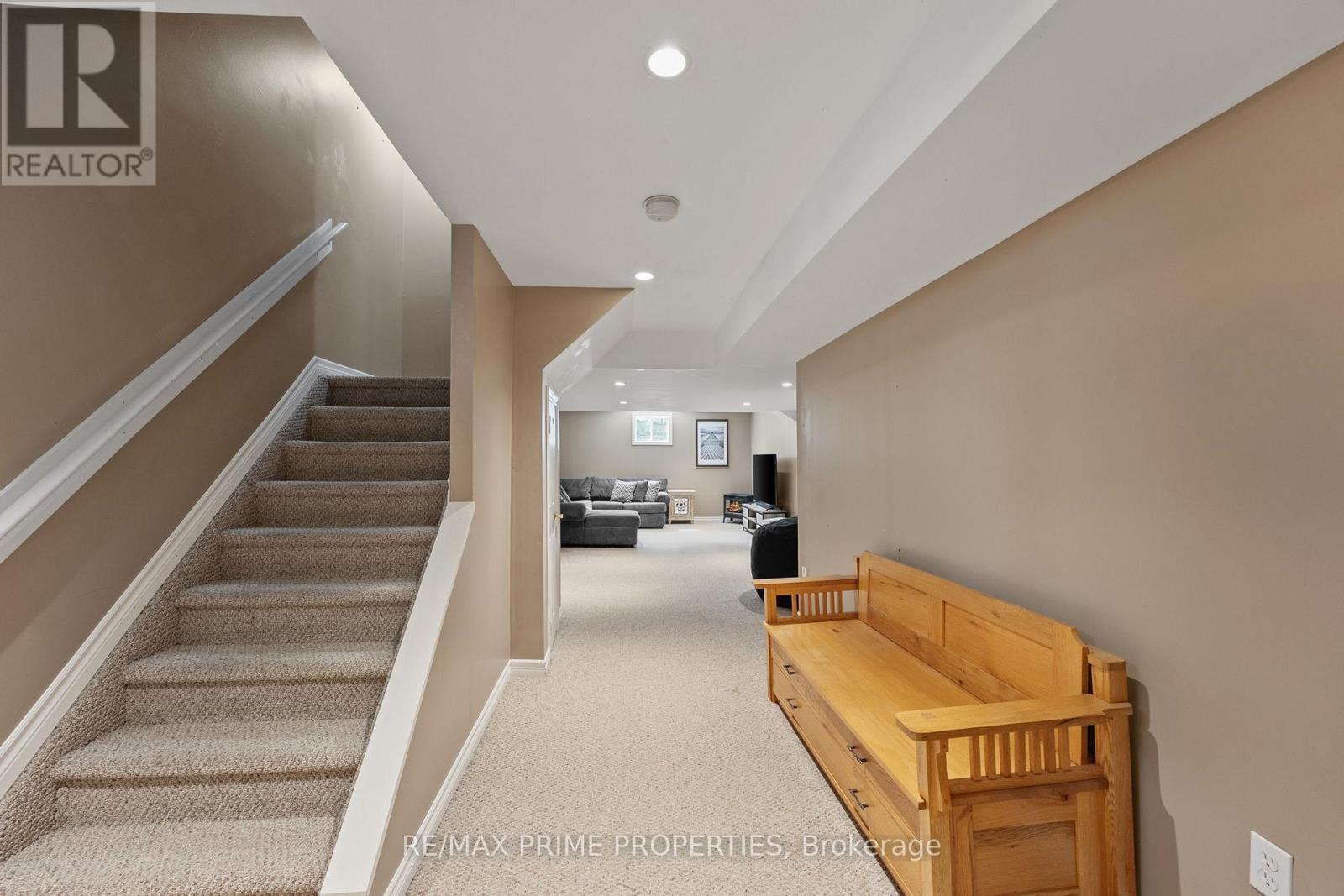 648 Society Crescent, Newmarket, Ontario  L3X 2V8 - Photo 31 - N12208380