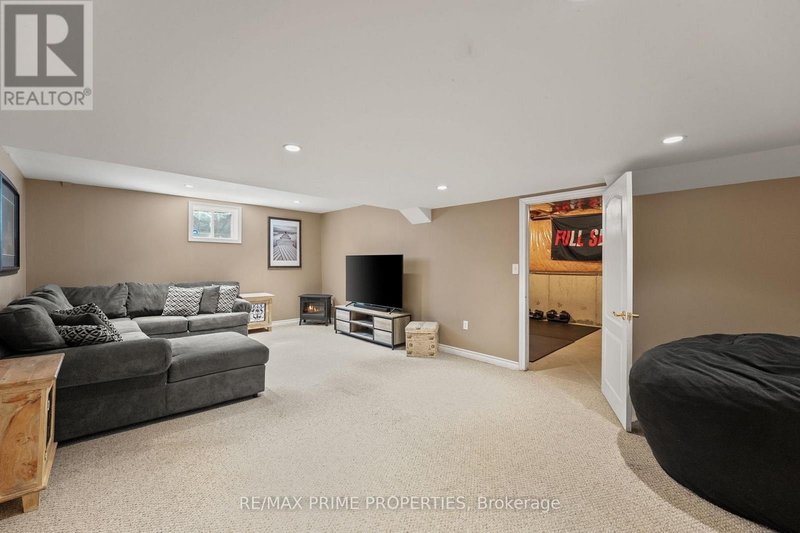 648 Society Crescent, Newmarket, Ontario  L3X 2V8 - Photo 32 - N12208380
