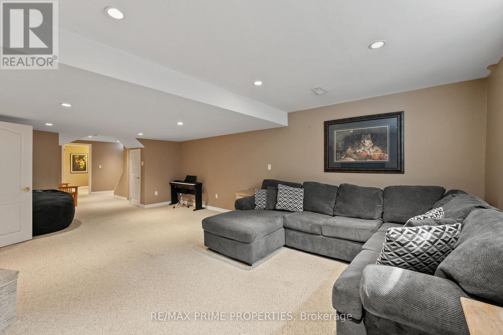 648 Society Crescent, Newmarket, Ontario  L3X 2V8 - Photo 33 - N12208380