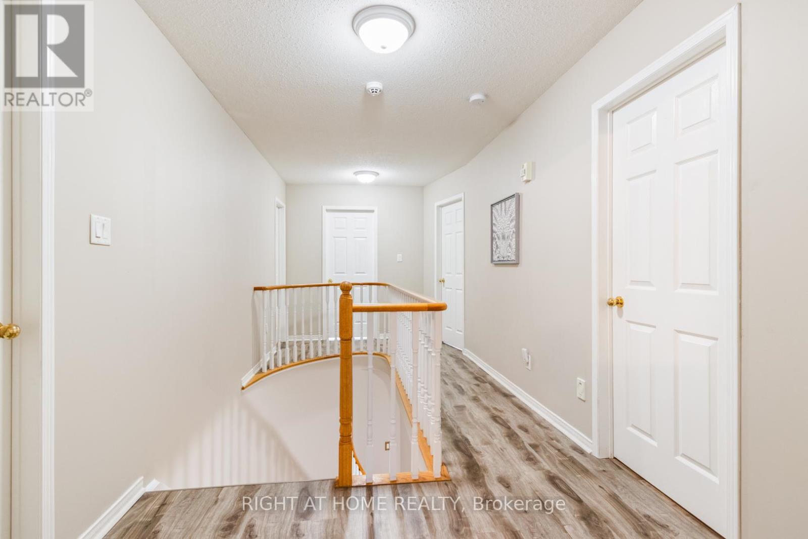 609 Mcbean Avenue, Newmarket, Ontario  L3X 2L5 - Photo 17 - N12208385