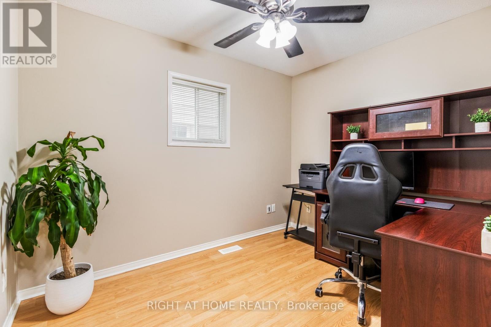 609 Mcbean Avenue, Newmarket, Ontario  L3X 2L5 - Photo 29 - N12208385