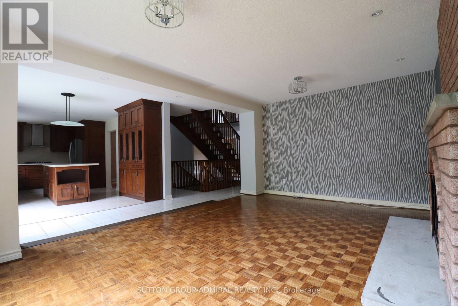 152 Grenadier Crescent, Vaughan, Ontario  L4J 7V6 - Photo 8 - N12208389