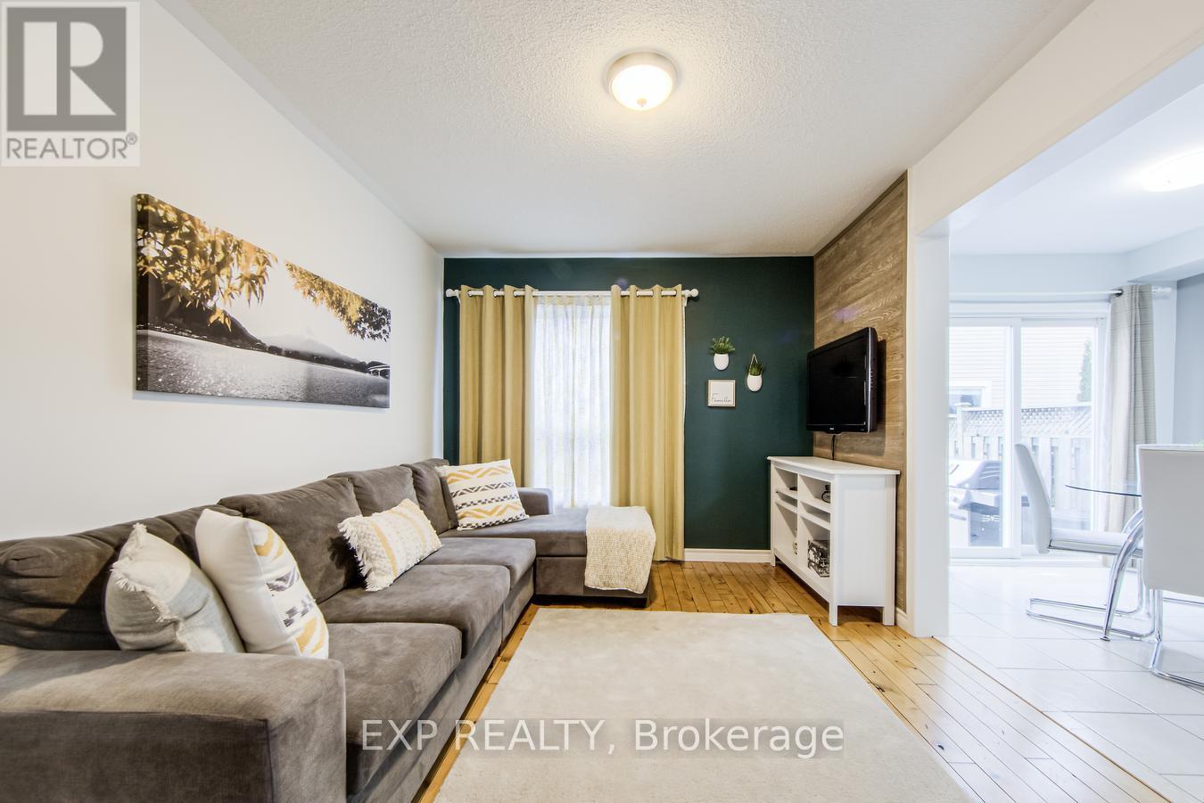 5 Mcgahey Street, New Tecumseth, Ontario  L0G 1W0 - Photo 10 - N12208402