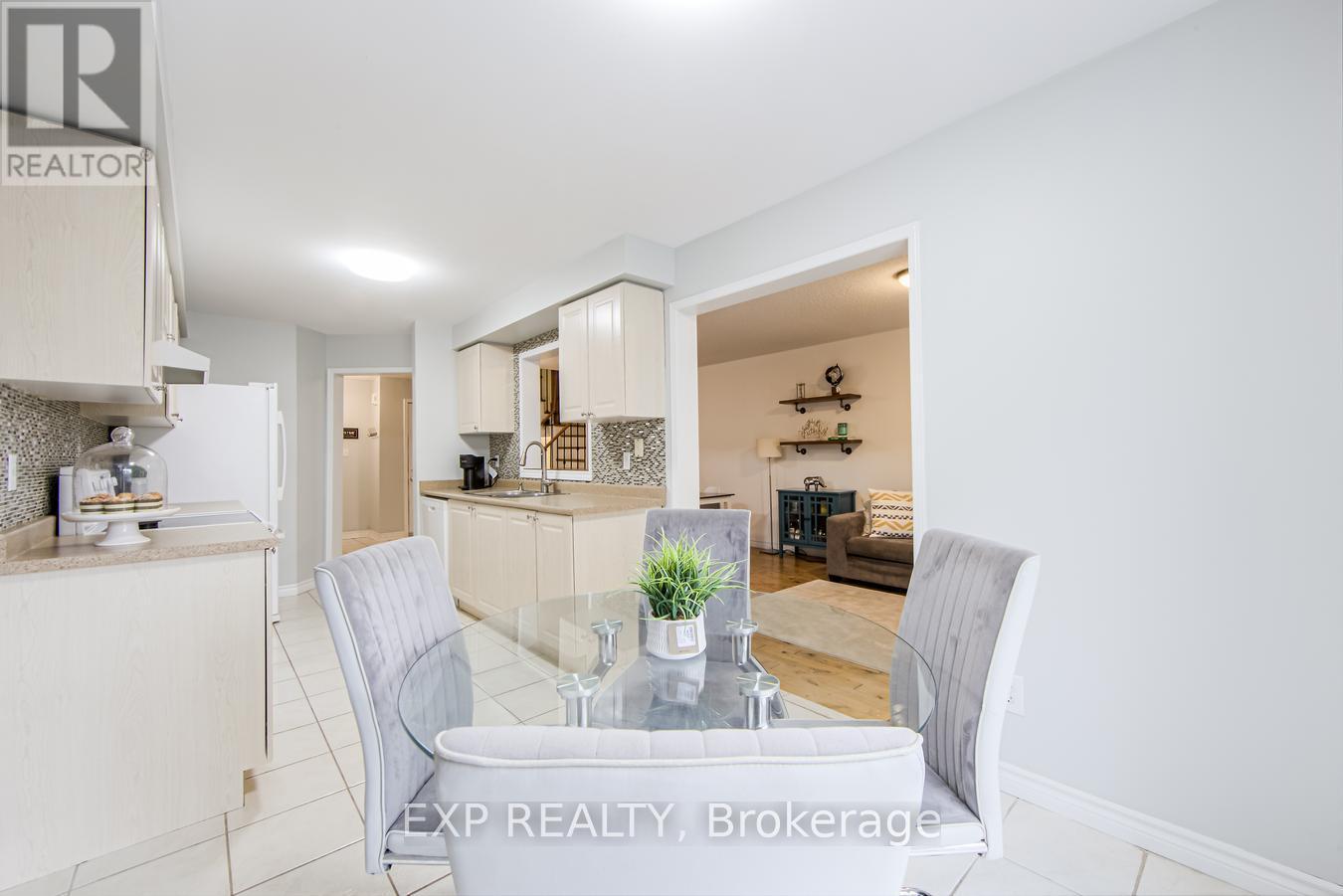 5 Mcgahey Street, New Tecumseth, Ontario  L0G 1W0 - Photo 14 - N12208402