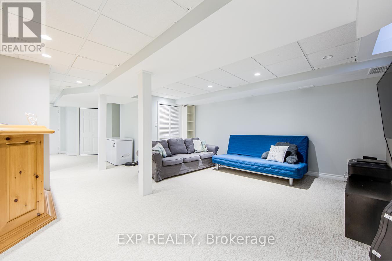 5 Mcgahey Street, New Tecumseth, Ontario  L0G 1W0 - Photo 44 - N12208402