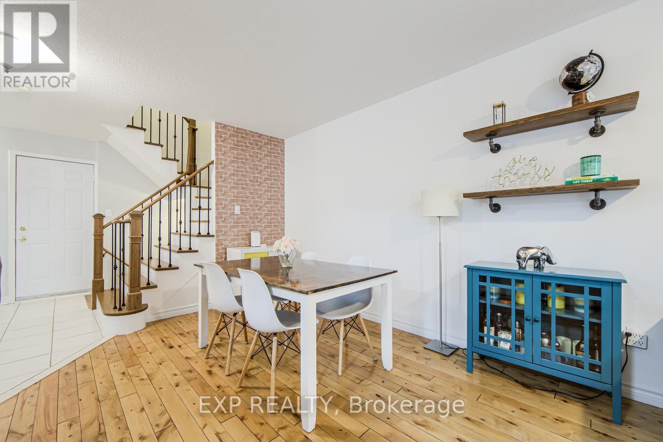 5 Mcgahey Street, New Tecumseth, Ontario  L0G 1W0 - Photo 6 - N12208402