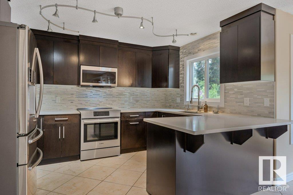 1312 Welbourn Ln Nw, Edmonton, Alberta  T6M 2M2 - Photo 7 - E4441409