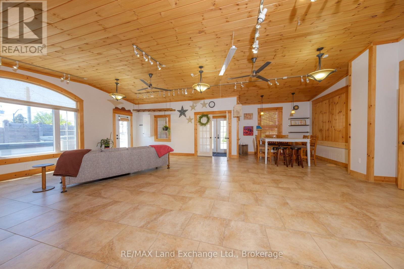 511 Havelock Street, Huron-Kinloss (Lucknow), Ontario  N0G 2H0 - Photo 30 - X12208194