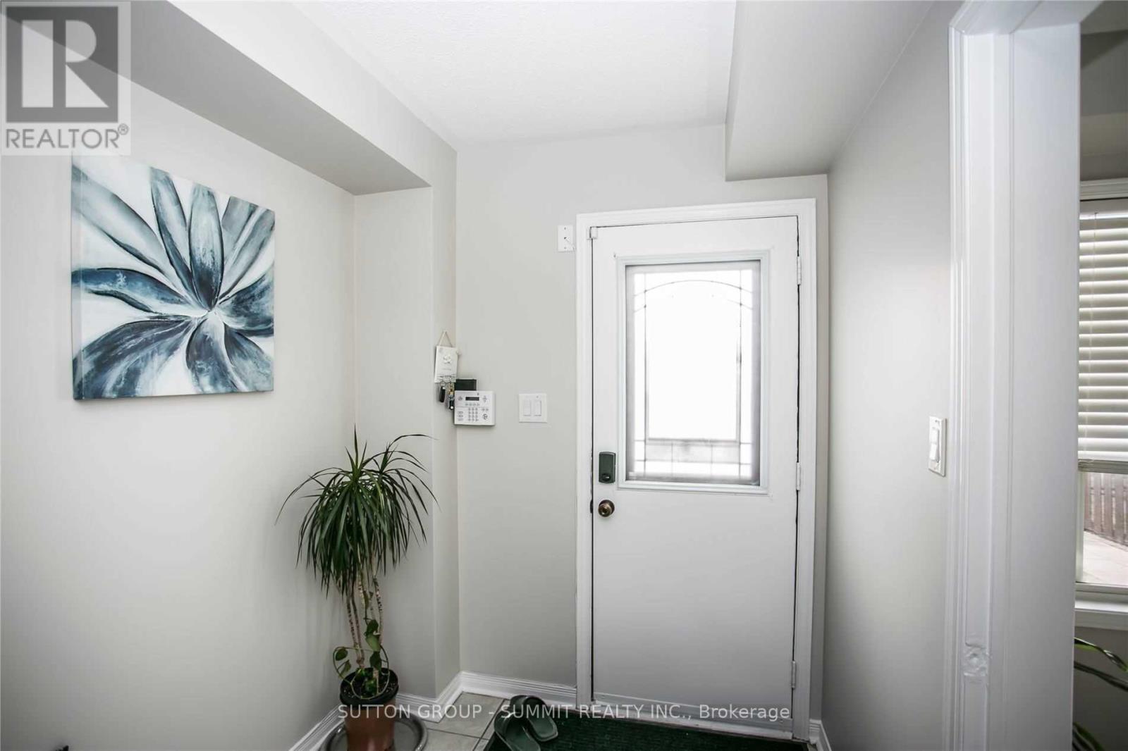 5828 Tenth Line W, Mississauga, Ontario  L5M 6S2 - Photo 16 - W12208329
