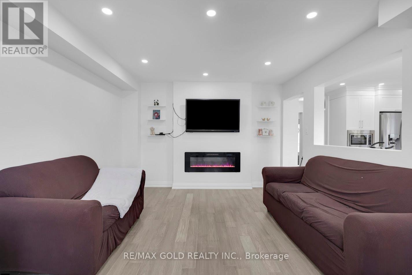66 Thunderbird Trail, Brampton, Ontario  L6R 2T4 - Photo 12 - W12208339