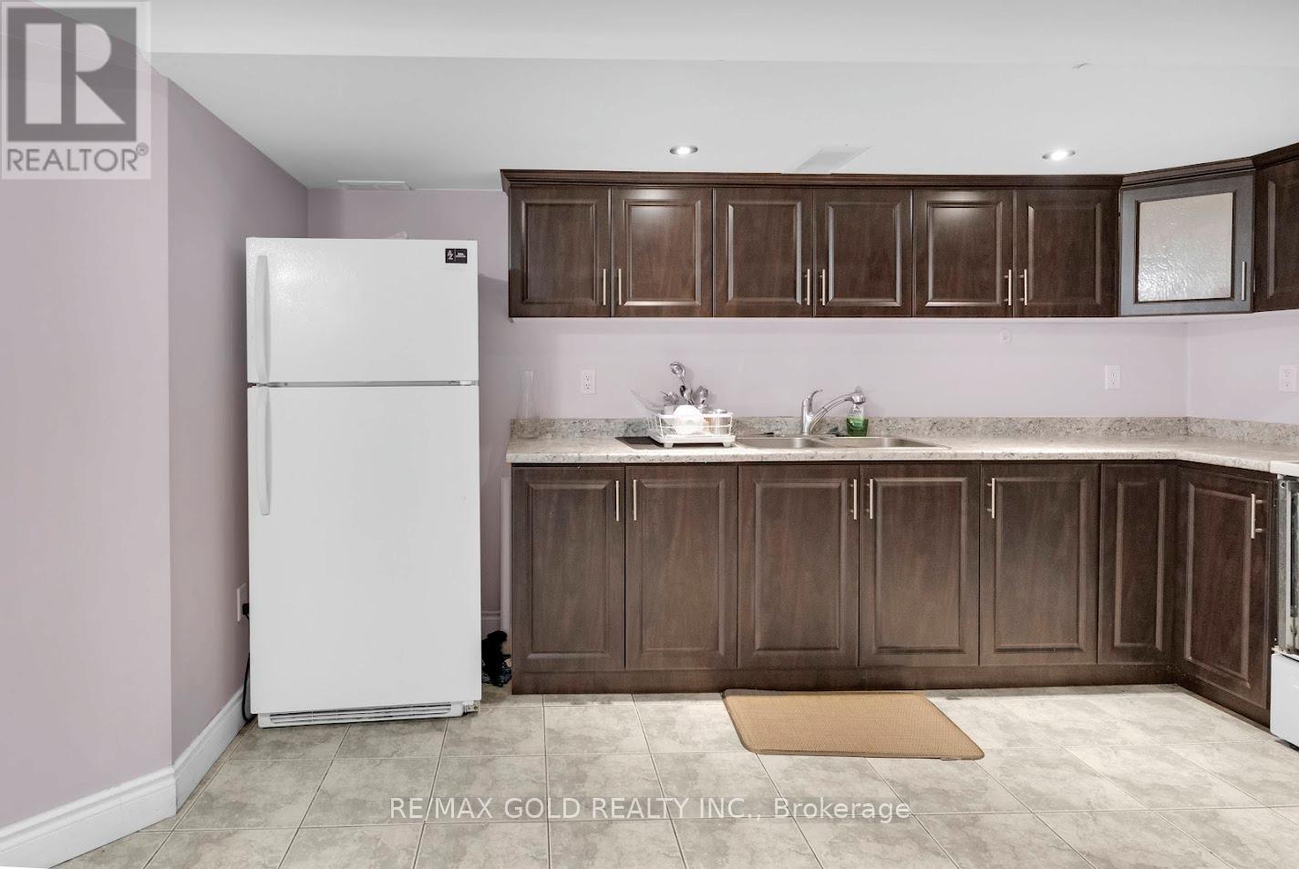 66 Thunderbird Trail, Brampton, Ontario  L6R 2T4 - Photo 30 - W12208339