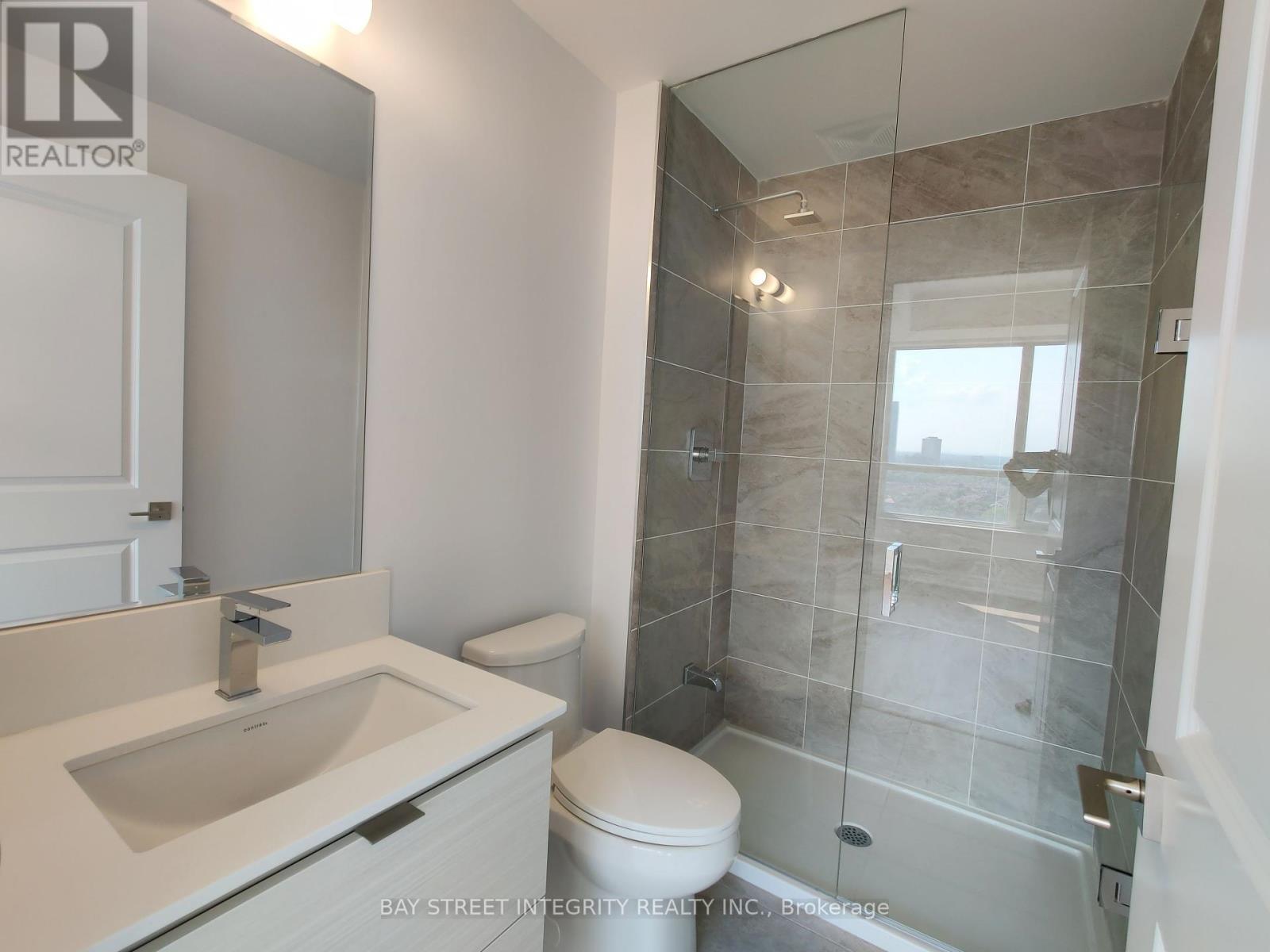 2008 - 36 Elm Drive W, Mississauga, Ontario  L5B 0N3 - Photo 9 - W12208368