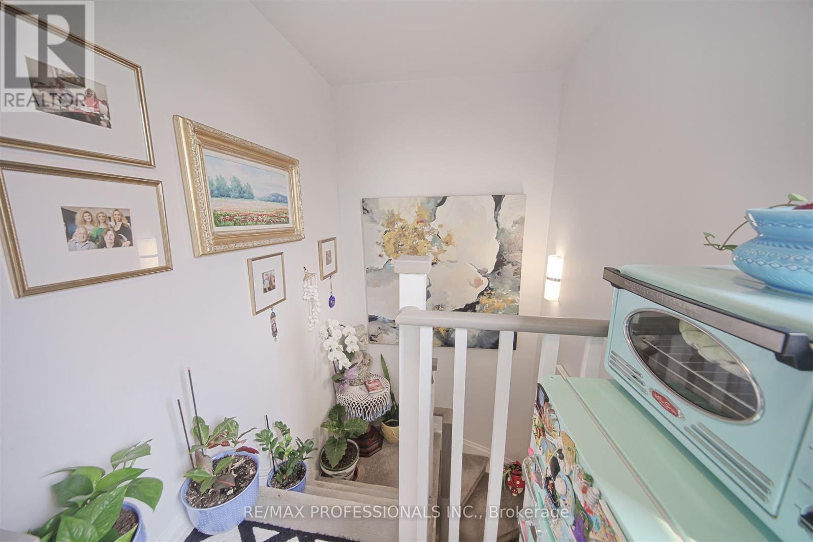 4 - 15 Brin Drive, Toronto, Ontario  M8X 0B4 - Photo 34 - W12208387