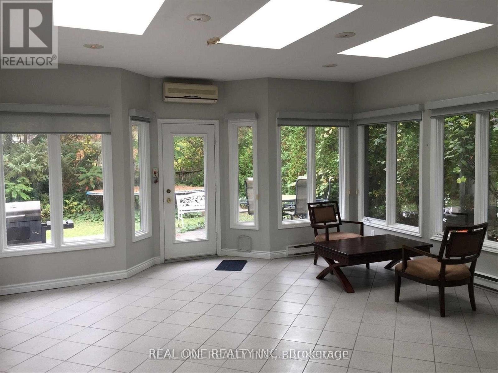2 Bedrooms - 3501 Kingbird Court, Mississauga, Ontario  L5L 2P9 - Photo 6 - W12208392