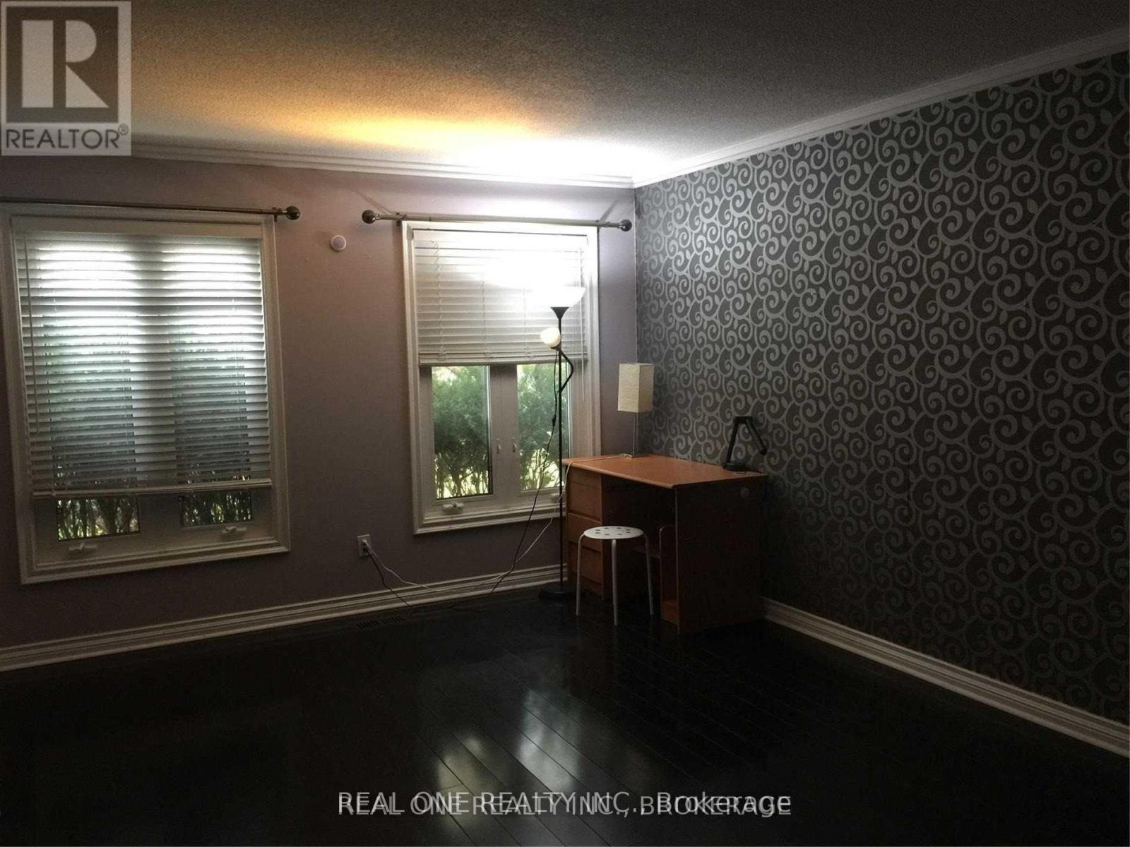 2 Bedrooms - 3501 Kingbird Court, Mississauga, Ontario  L5L 2P9 - Photo 8 - W12208392